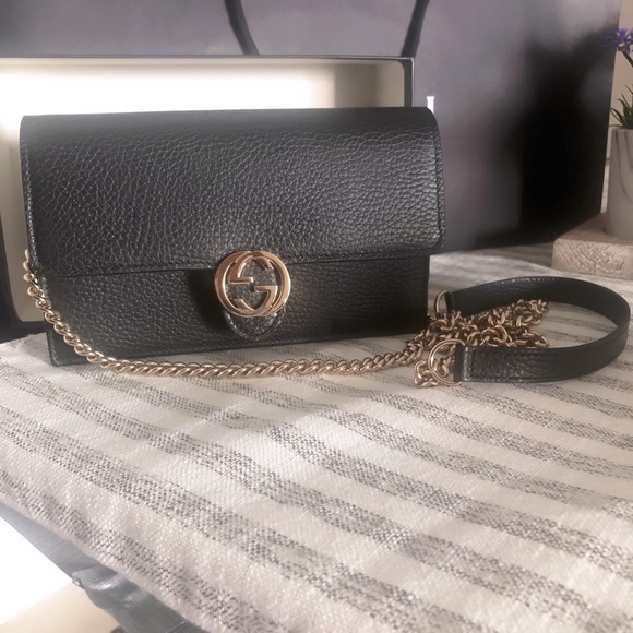 gucci black bag silver chain